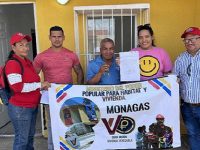 Gobernador Ernesto Luna entrega vivienda a sobrevivientes de incendio en Las Garzas.