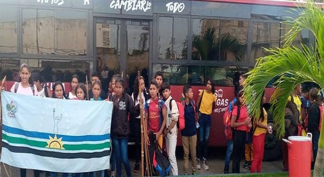 Gobernador Ernesto Luna apoya participación de Monagas en Juegos Escolares Indígenas.