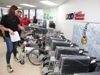 Con el 1×10 del Buen Gobierno entregan más de 120 ayudas sociales en Maturín.