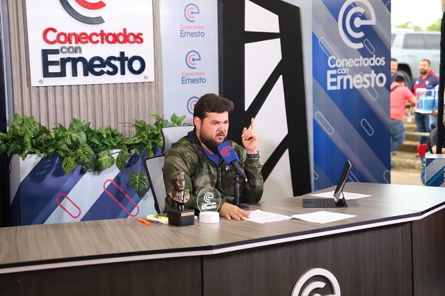 Gobernador Ernesto Luna cumple con el pueblo del municipio Bolívar.