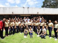 Gobernador Ernesto Luna respalda formación académica de bachilleres con mejor promedio.