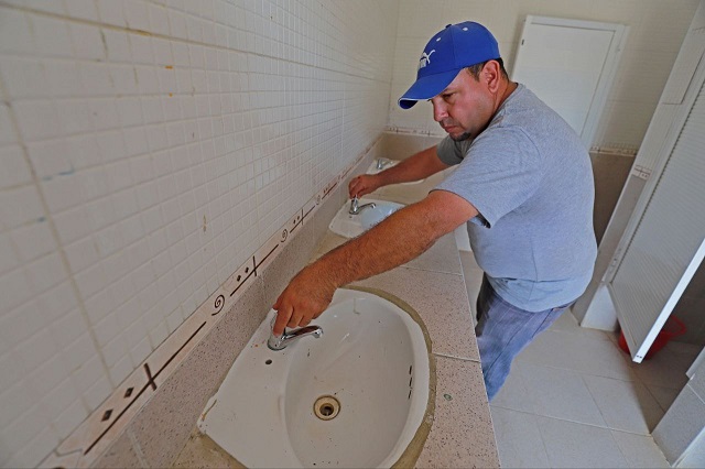 Remozan escuela Roberto Gómez Dofourt de La Candelaria en Maturin.