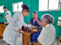 Gobierno Bolivariano lleva asistencia médica a transportistas de Caripito.