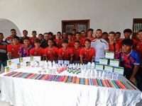 Gobernación dona más de 5 mil medicamentos a selecciones de fútbol menor.