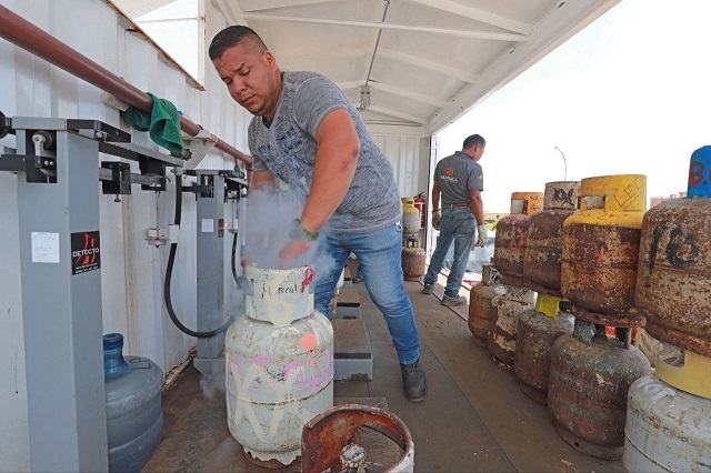 Sectores de Las Cocuizas y Los Godos beneficiados con la planta móvil de gas doméstico.
