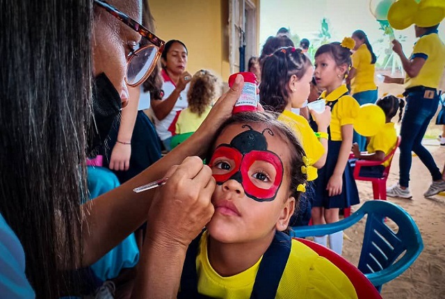 Sotillo se sumó a la fiesta del inicio del año escolar 2023- 2024.