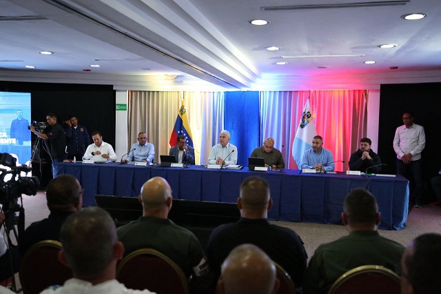 Monagas entregó 40 proyectos para la Zona Económica Especial de Oriente.