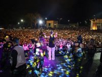 Miles de monaguenses celebraron con un “Canto por El Esequibo”.