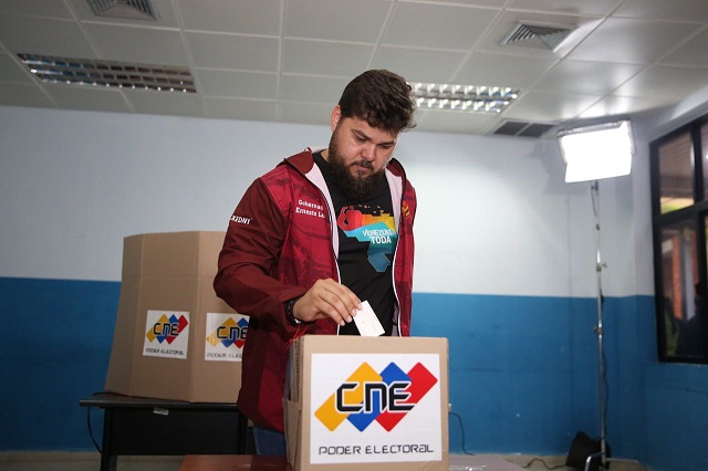 Ernesto Luna destaca participación del pueblo monaguense en simulacro electoral.
