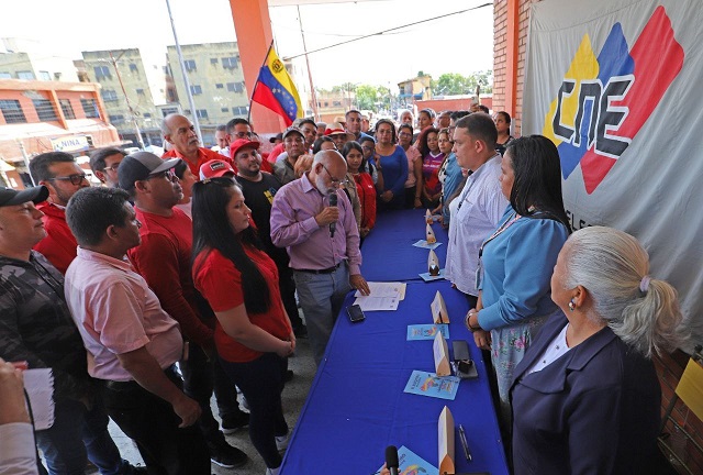 PSUV Monagas presenta su respaldo al Referendo Consultivo ante el CNE.