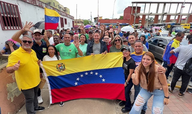 Periodistas, comunicadores populares y medios de comunicación de Monagas dicen “5 veces Sí”.