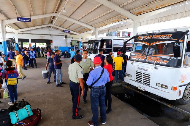 Alcaldesa Ana Fuentes garantiza atención integral en el Terminal de Maturín.