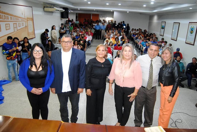 Zhenia Del Cañas asume presidencia del Concejo Municipal de Ezequiel Zamora.