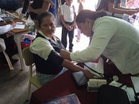 Llevan jornada médica a habitantes del sector La Pulvia de Aguasay.