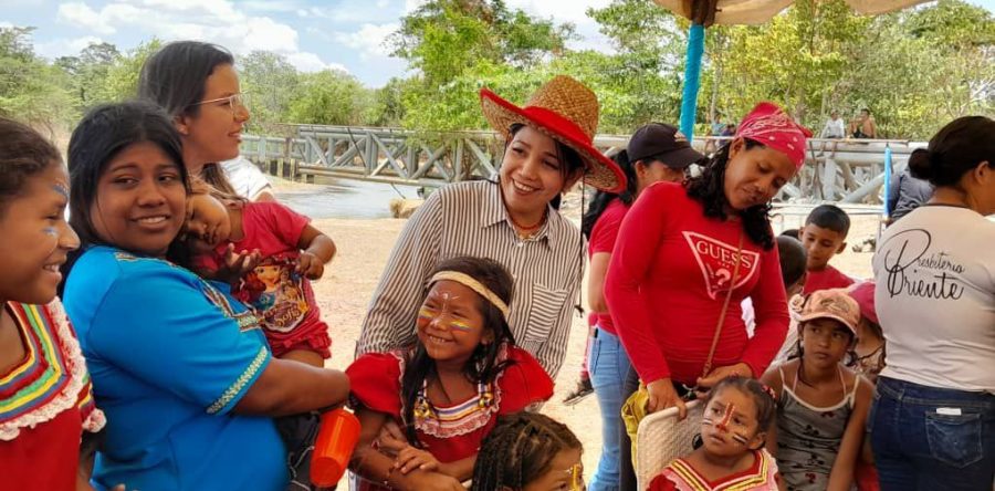 300 niños indígenas del municipio Ezequiel Zamora beneficiados con jornada médica
