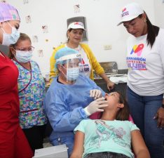 Con nuevas unidades médicas cristalizan jornada de “Venezuela Mujer” en El Furrial