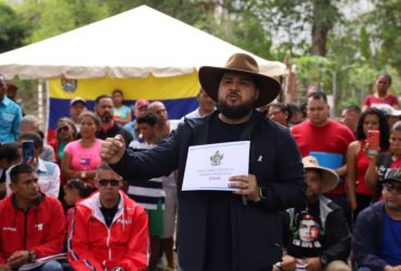 Gobernador Ernesto Luna llega al municipio Cedeño para impulsar el Estado Comunal