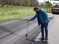 Gobernador Ernesto Luna inspecciona asfaltado en la Troncal 10 al sur de Monagas