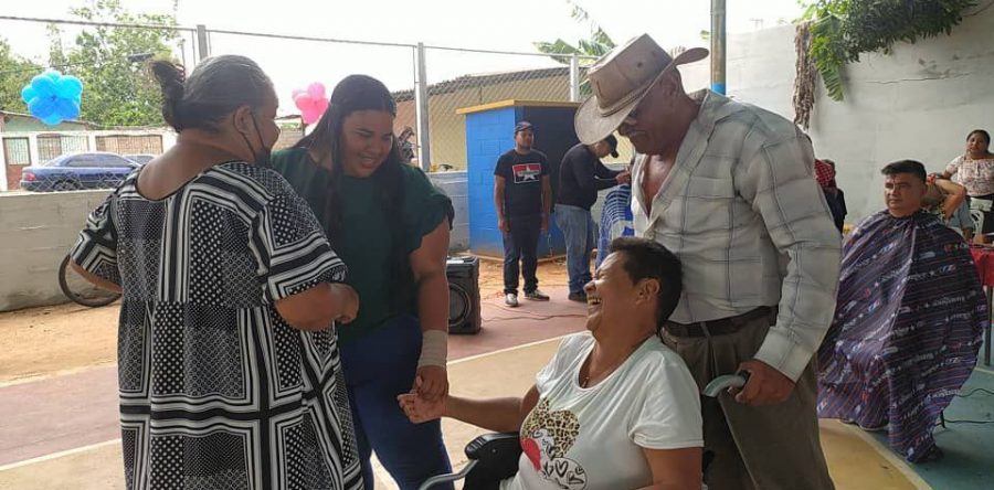 Despliegan jornada integral para los abuelos y abuelas en Santa Bárbara de Tapirín