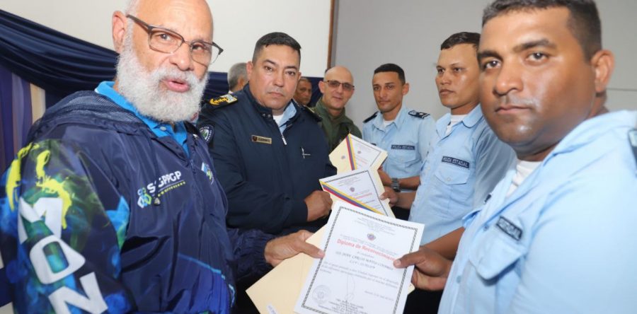 PoliMonagas asciende a 76 funcionarios en el marco del Día Nacional Policía