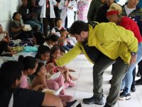 Gobernador Ernesto Luna ordena construir escuela y centro de salud en área afectada por las lluvias en Acosta