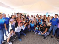 Gobernador Ernesto Luna entrega prótesis auditivas a cinco niños en jornada de atención Integral