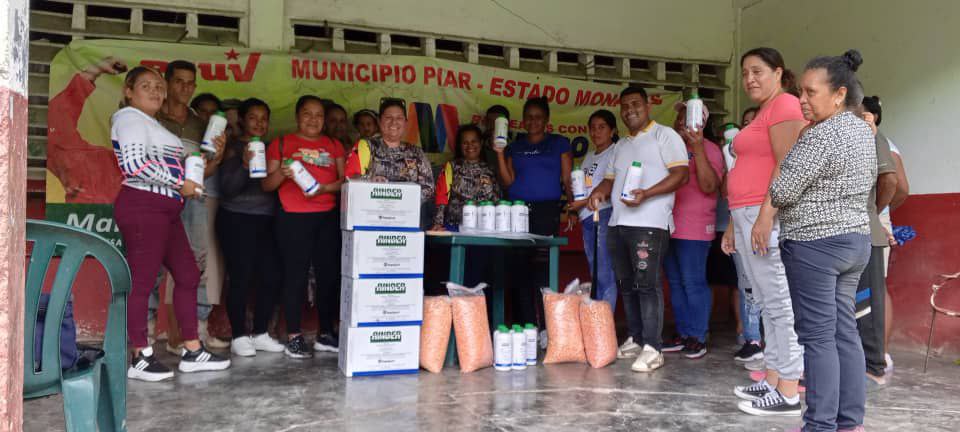 Gobierno Bolivariano entrega financiamiento a 22 productores en el municipio Piar