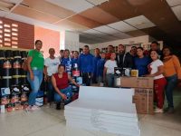 Alcalde Daniel Monteverde entrega materiales de construcción para el Hospital de Caicara