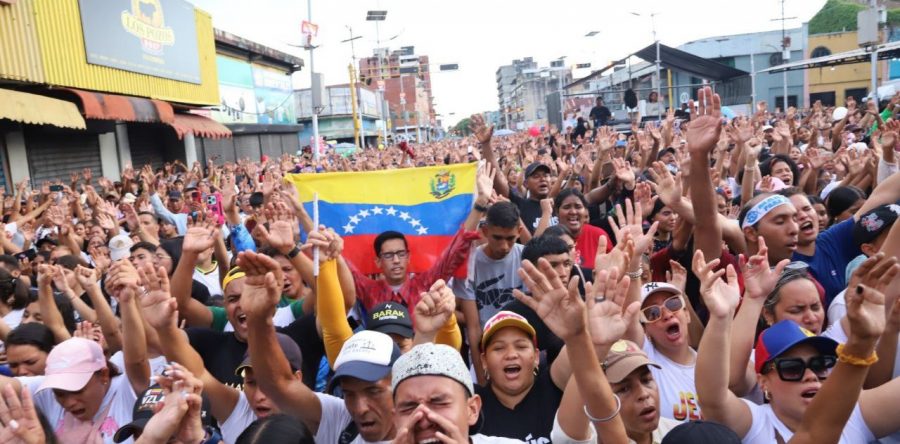 En la Marcha por Jesús hermanos cristianos dedican a Monagas para Dios