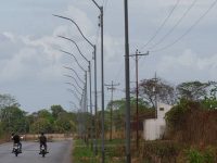 Avanza proyecto de iluminación vial en la carretera nacional de Parare
