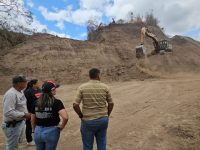 Gobernador Ernesto Luna rehabilita vías agrícolas para impulsar la producción en Acosta