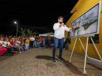 Gobernador Ernesto Luna presenta proyecto de rehabilitación de la iglesia y plaza Bolívar de San Vicente