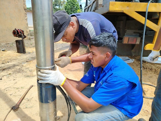Instalan bomba de 15 HP en el sector Alexis Lemus de Pueblo Libre, en Maturín