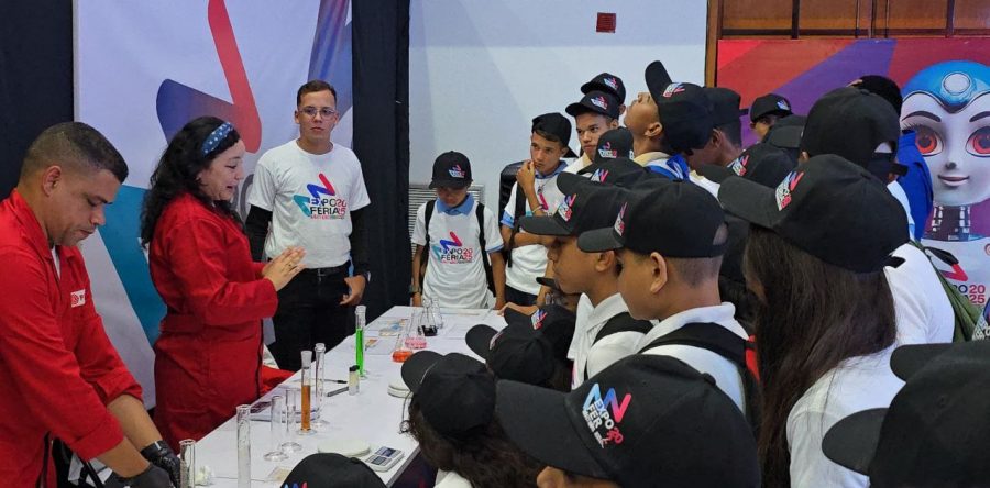 Más de 3 mil estudiantes han visitado la Expo Feria 2025 niños y niñas productores