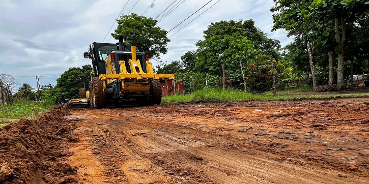 Inician trabajos de asfaltado en la comunidad Villa Lara en Sotillo