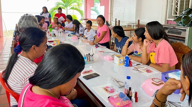 Gobierno regional Inicia ciclo de capacitación de artes y oficios 2025